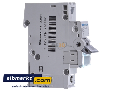 View on the left Hager MBS120 Miniature circuit breaker 1-p B20A 
