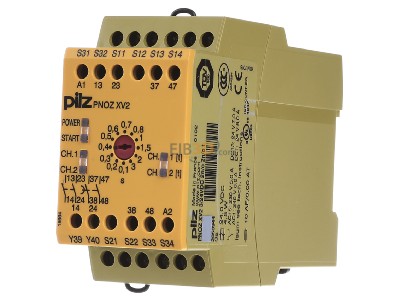 Front view Pilz PNOZ XV2 #774502 Safety relay DC EN954-1 Cat 4 PNOZ XV2 774502
