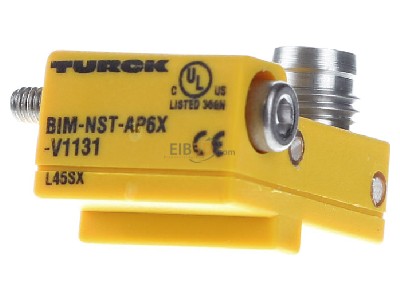 Frontansicht Turck BiM-NST-AP6X-V1131 Magnetfeldsensor f.Pneumatikzylinder 