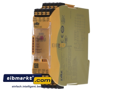 Front view Pilz PNOZ s4 C #751104 Safety relay DC
