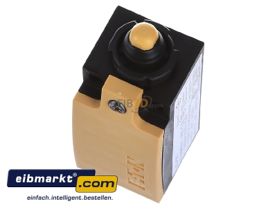 View up front Eaton (Moeller) LS-11 Plunger switch IP67
