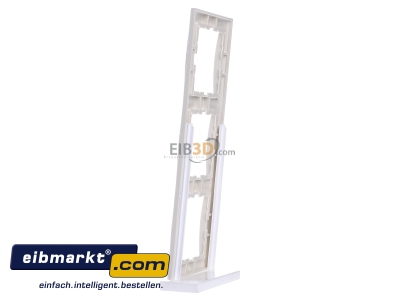 View on the right Berker 10138982 Frame 3-gang white - 
