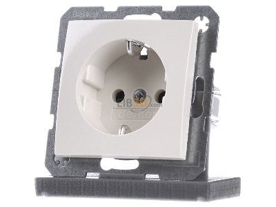 Front view Berker 47438982 Socket outlet (receptacle) 
