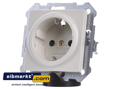 Front view Siemens Indus.Sector 5UB1558 Socket outlet protective contact
