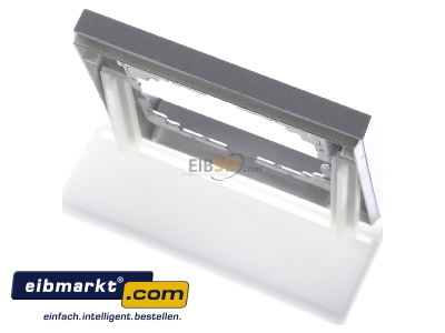 Ansicht oben hinten Merten MEG4010-3660 Rahmen 1fach aluminium 