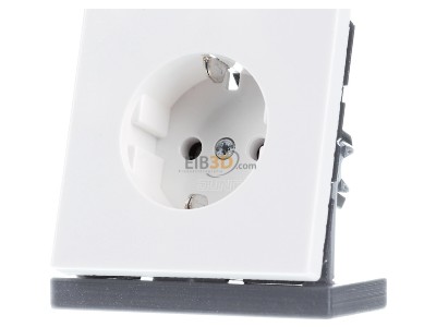 Front view Jung LS 1520 WW Schuko socket alpine white, 
