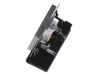 Ansicht oben rechts Jung A 1520 KI CH SCHUKO-Steckdose 16A�250V m.Ber�hrungsschutz 