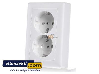 Front view Gira 078327 Socket outlet protective contact white - 
