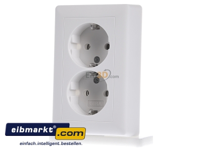 Front view Gira 078004 Socket outlet protective contact white
