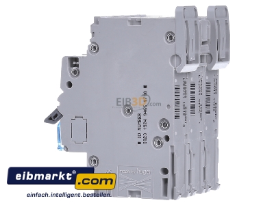 View on the right Hager NDN332 Miniature circuit breaker 3-p D32A
