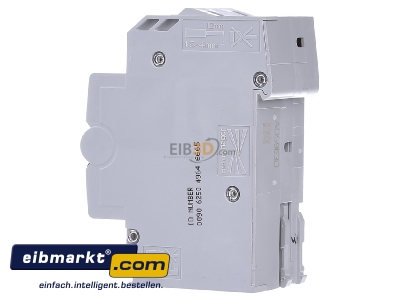 View on the right Hager ADS963D Earth leakage circuit breaker C13/0,03A - 
