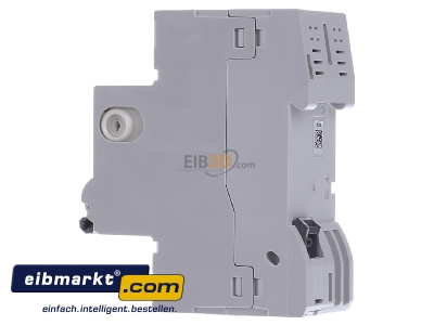 View on the right Siemens Indus.Sector 5SV3312-6KL Residual current breaker 2-p 25/0,03A
