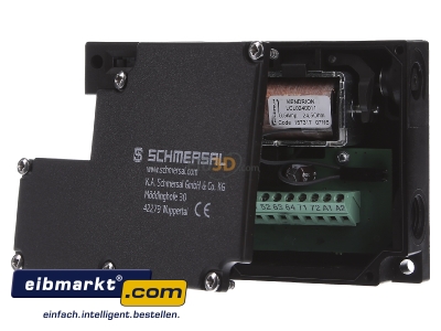 Front view Schmersal AZM161SK-12/12rk-024 Position switch with interlocking IP67
