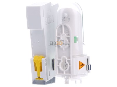 Back view Schneider Electric CCT15369 DIN rail 
