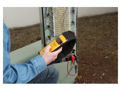 Produktbild 1 Fluke Networks 26500500 Kabelfehlersuchgeraet TS100 BNC auf ABN